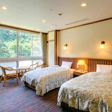 Hotel Yugawara-Onsen Manyoso Exterior foto